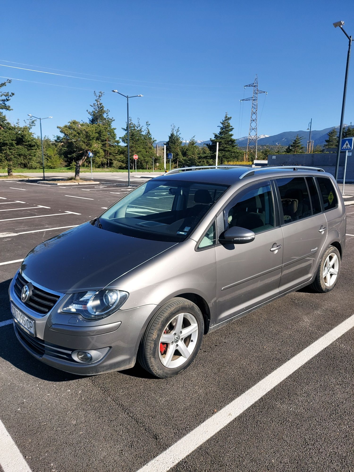 Volkswagen Touran 2.0 TDI face-lift СПЕШНО