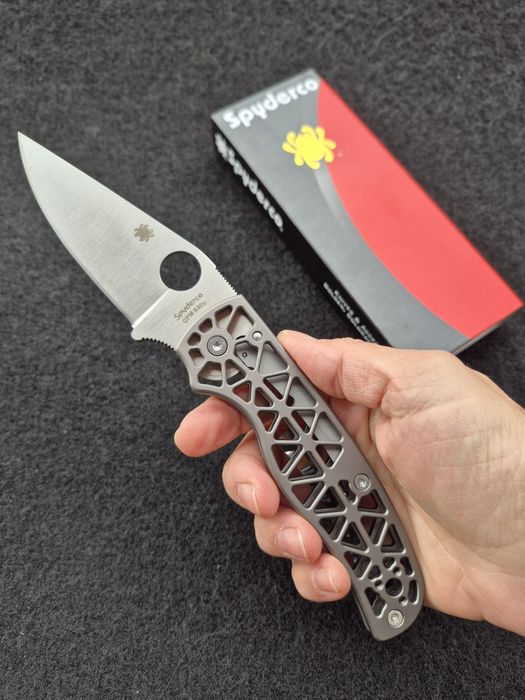 Сгъваем нож Spyderco Edgerati С266