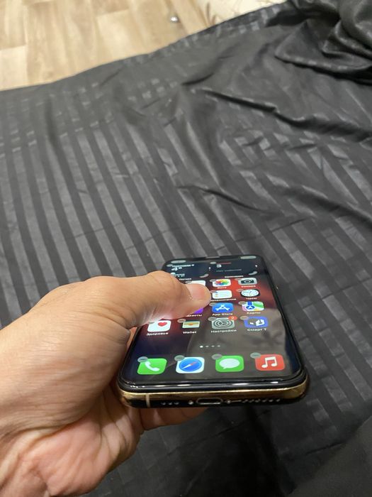 Продам apple 11 про , 128 г