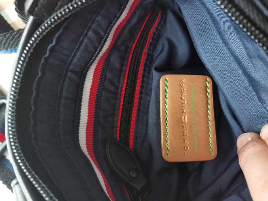 Vand geanta TOMMY HILFIGER marime mica