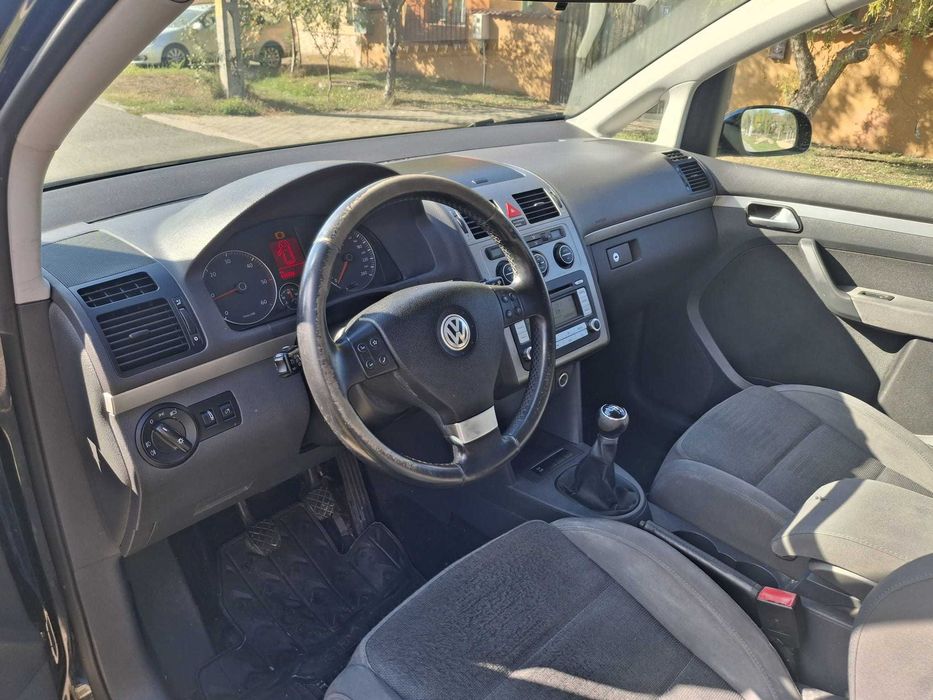 VOLKSWAGEN Touran 1.9 TDI / Climatronic / Incalzire scaune / Pilot