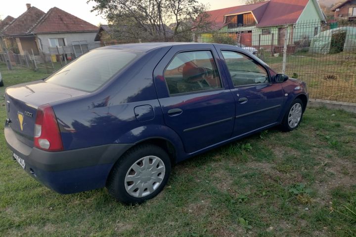 Balama inferioara usa spate stanga Dacia Logan prima generatie