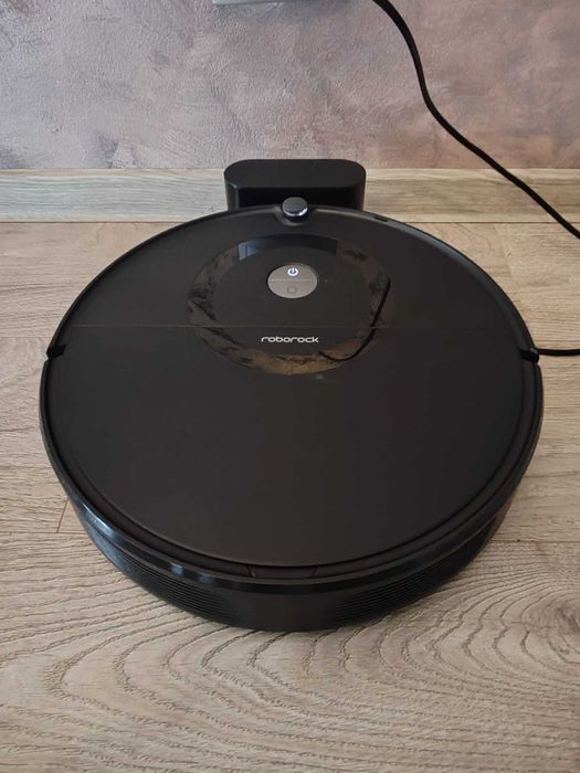 Aspirator robot Roborock E5 – stare foarte bună, funcționează perfect