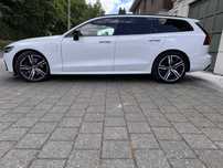 Volvo V60 T8 R Design