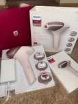 Фотоепилатор Philips Lumea 9000