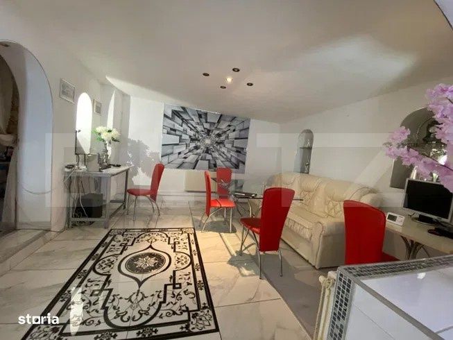 Vând casă cu mai multe anexe locuibile în Bonțida  cu gradina și solar