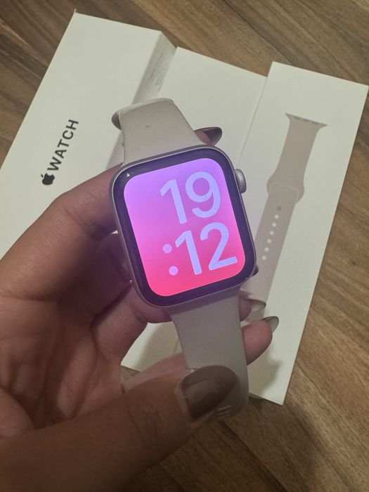 Apple watch SE2 GPS starlight 44mm