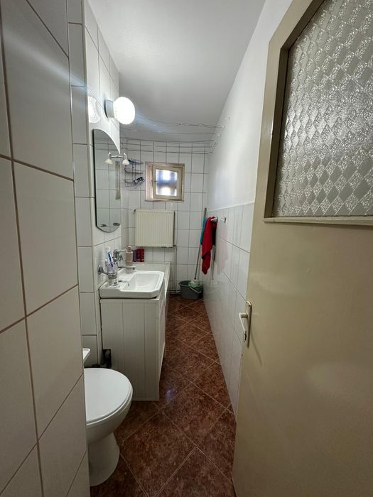 Închiriez apartament
