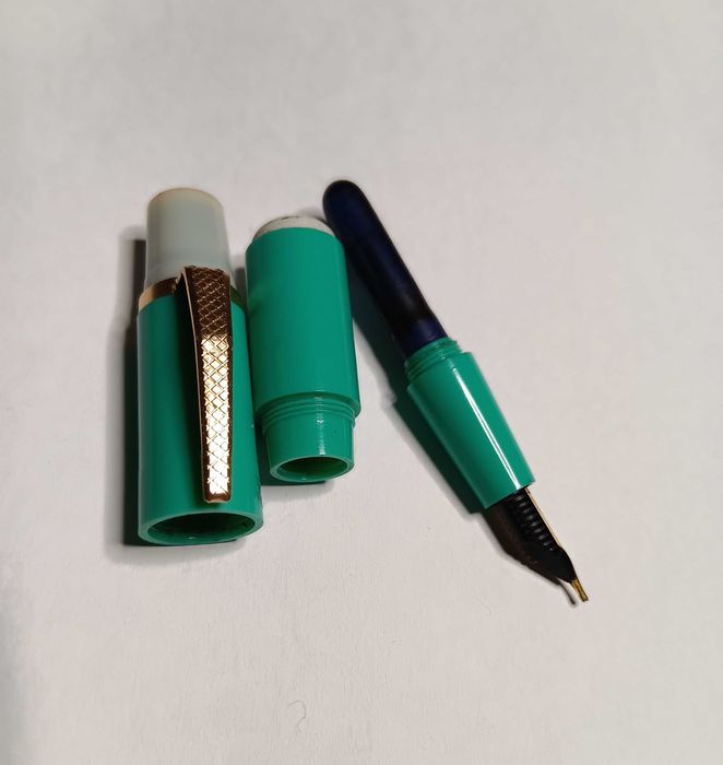 Stilou vechi Chinezesc, Ta Tung 361, Verde anii 80