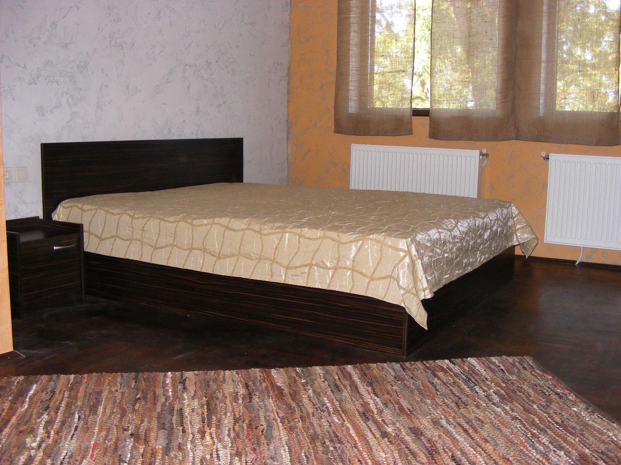 Продава се Хотел в Алфатар - 800 кв.м за 288 €/кв.м - Снимка #8