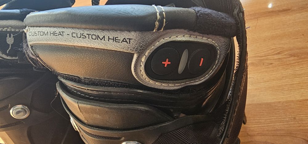 Ски обувки Salomon затоплящи и Nordica Transfire R3