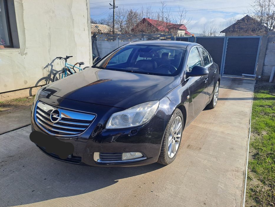 Vând Opel insignia 2.0cdti