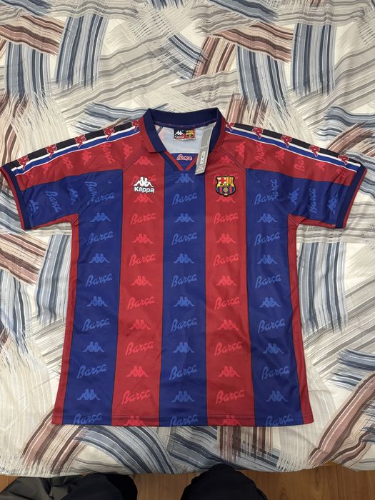 Колекционерска тениска на барселона с номер н Христо Стойчков