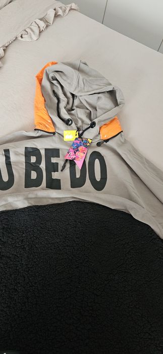 Суичър с отлично качество и визия.