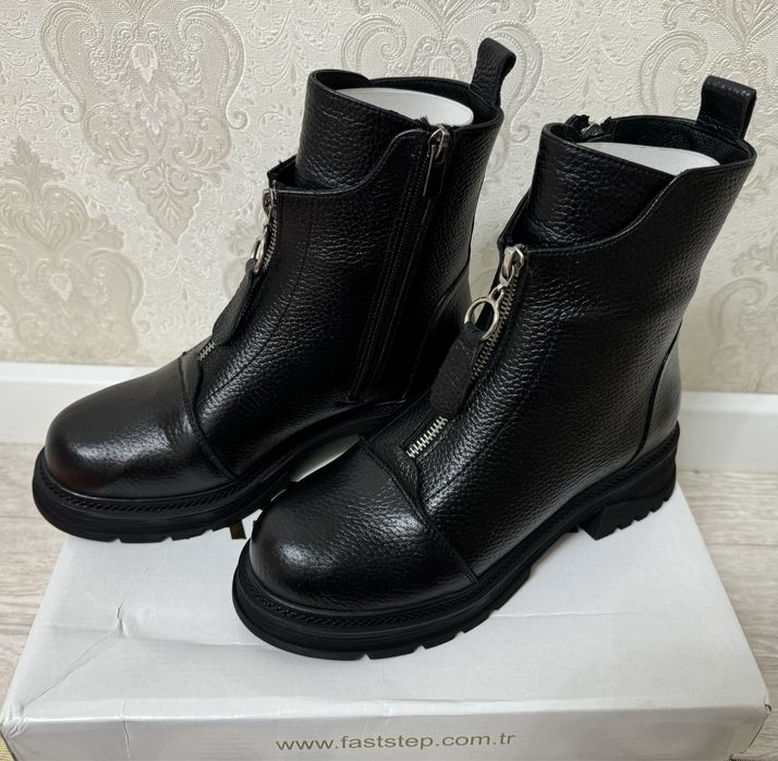 Продам женскую зимную обув