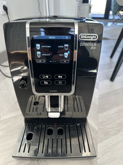 Продавам кафемашина Delonghi