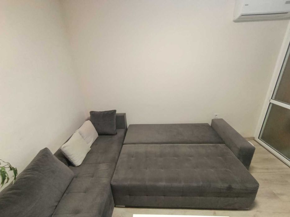 Разтегателен ъглов диван