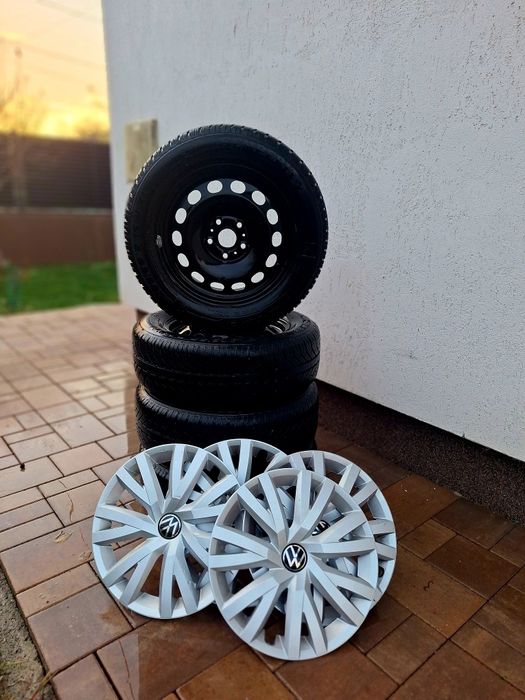 Jante otel cu cauciucuri de iarna si capace 5×112/205/60/16