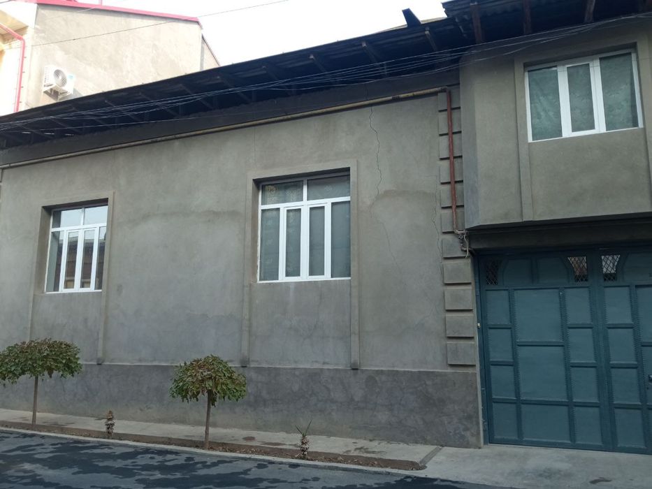 Уй сотилади 200.000$