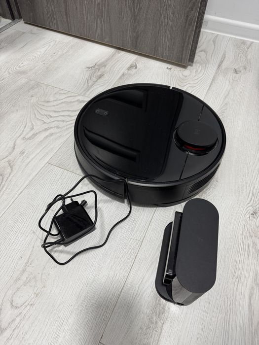 Xiaomi Mi Vacuum Mop Pro, în stare bună - cu toate accesoriile incluse