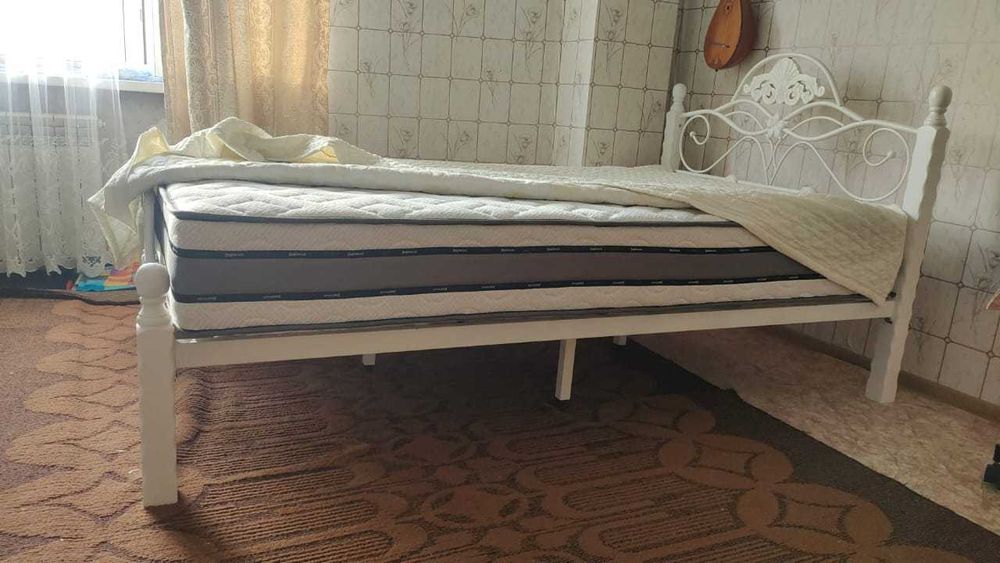 Продам кровать 160*200