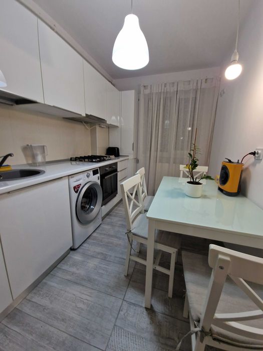 Proprietar,inchiriez apartament- bloc nou,mobilat MODERN.Comision 0%.