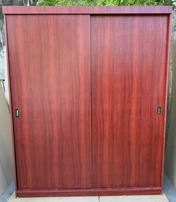 Dulap cu 2 usi glisante; Dressing cu rafturi si bara; Sifonier