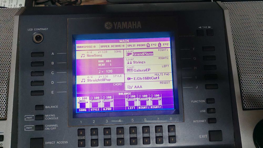 Синтезатор Yamaha PSR S700