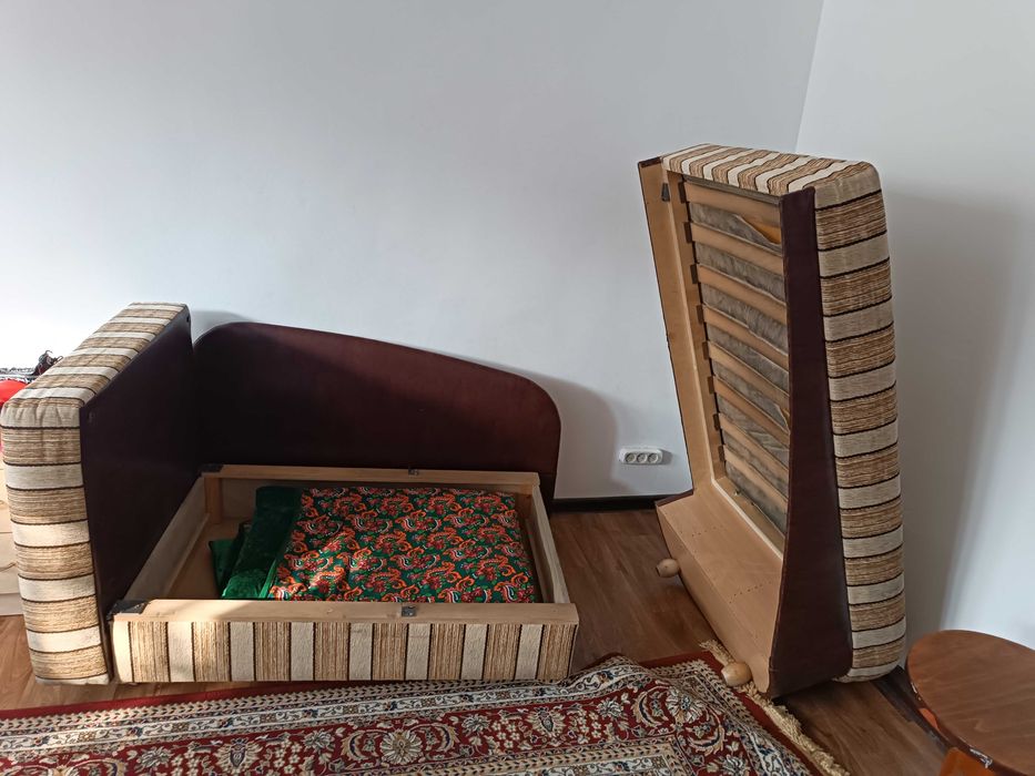 Диван, тахта б/у