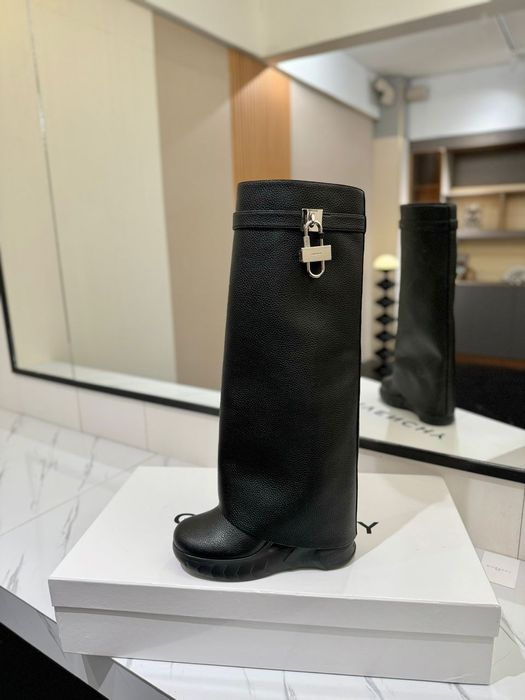 Cizme Givenchy, tip Premium