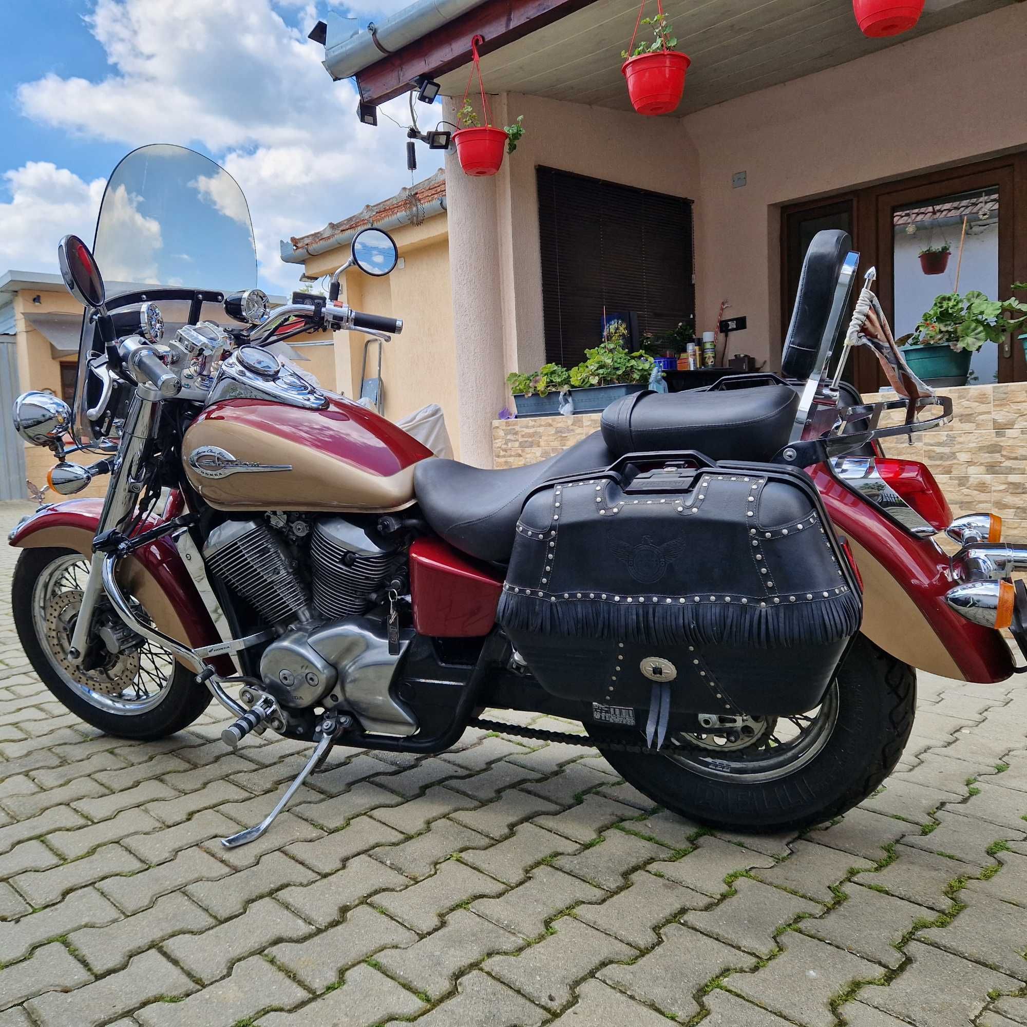 Honda Shadow  750