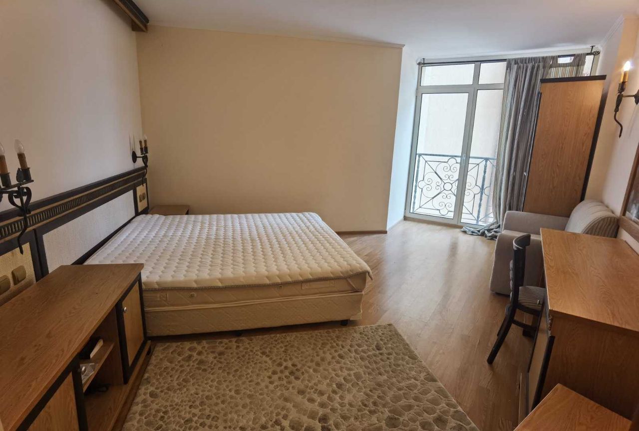 Продава се Двустаен апартамент в Свети Влас - 70 кв.м за 438 €/кв.м - Снимка #2
