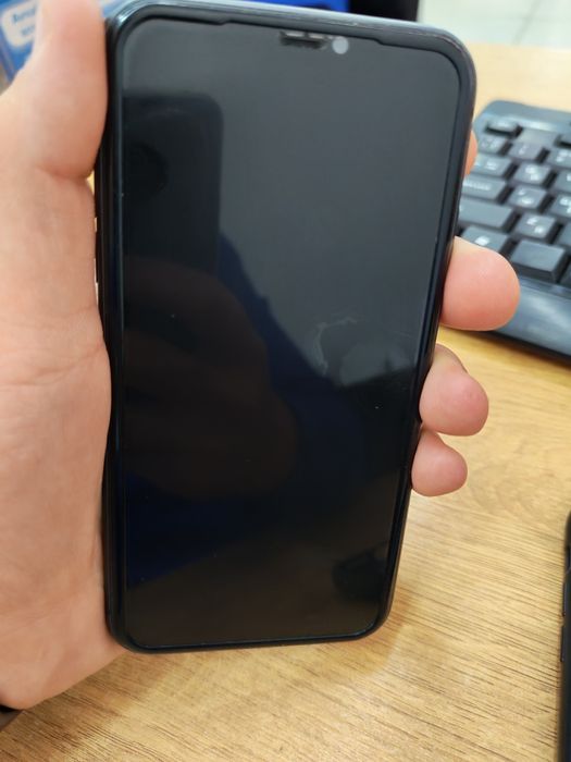 Iphone 11.     6/128гб