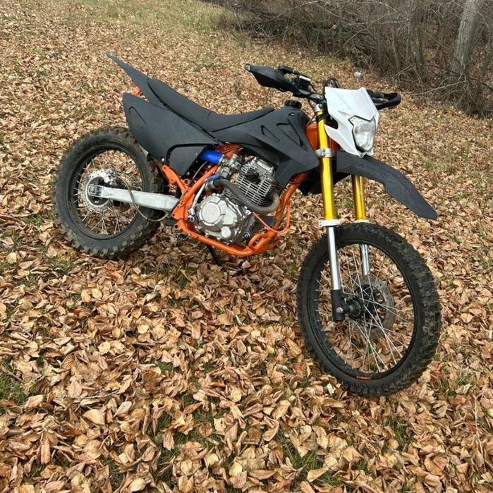 Продам мотоцикл эндуро 350сс воздушка