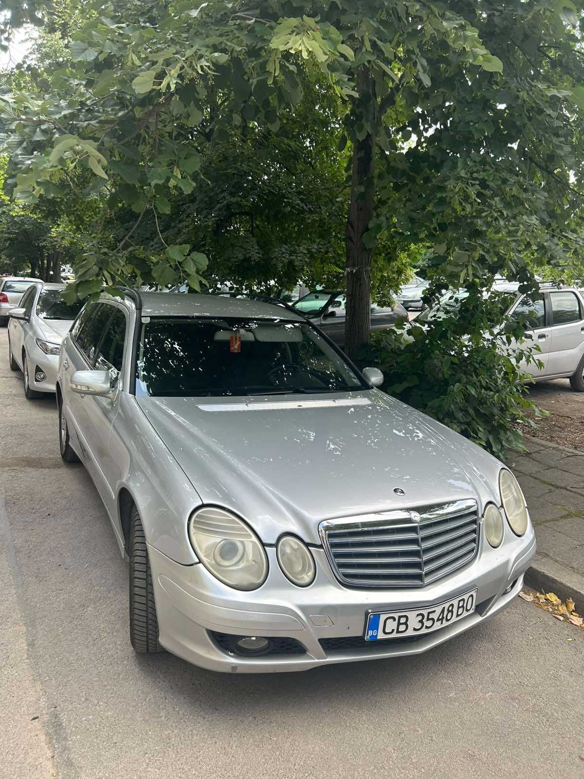 Лек автомобил Мерцедес