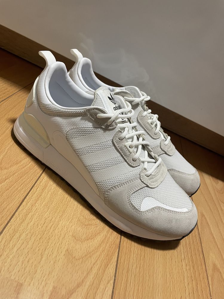 Adidas zx700 mărimea 44 2/3