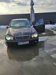 Vand/SchimbMercedes c220