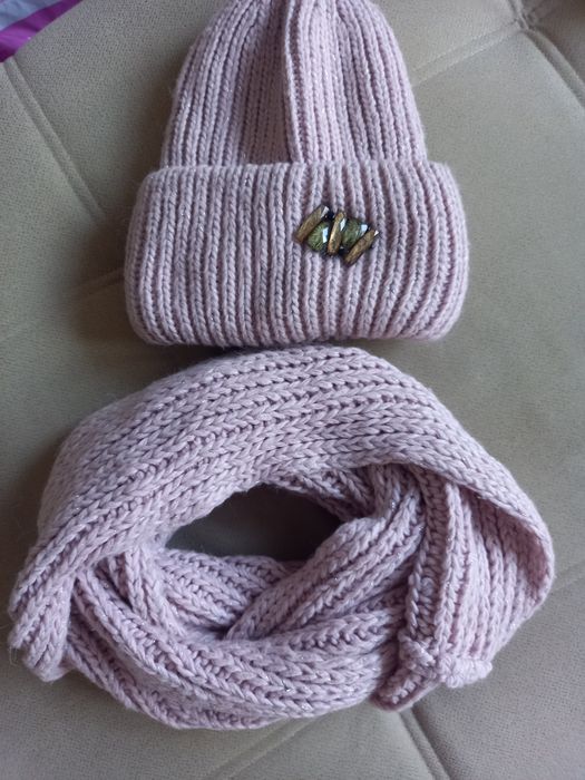 Шапка и шарф хомут