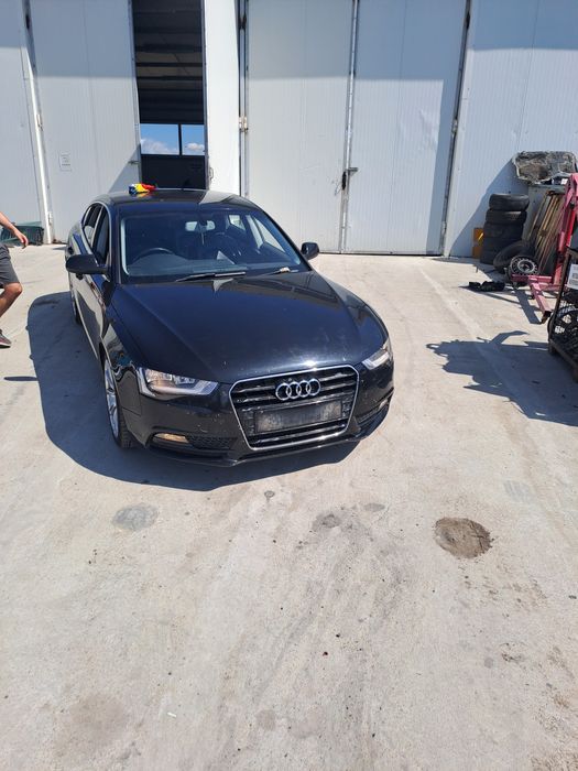 Dezmembrez Audi A5  2015 cod cutie PCG cod motor CGLC cod culoare LY9T