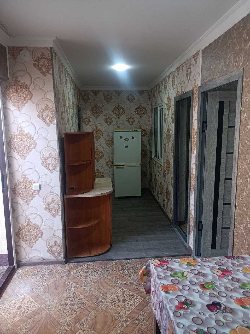 Дом 3 комнаты на участке 1 сотка по улице М Ашрафи