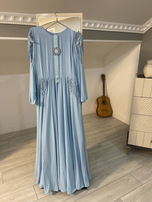 Продам женские платья все в новом состояний