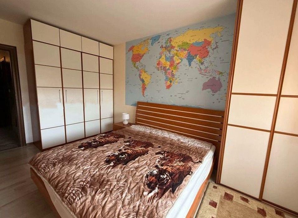 Двустаен апартамент в ж.к. Студентски град.