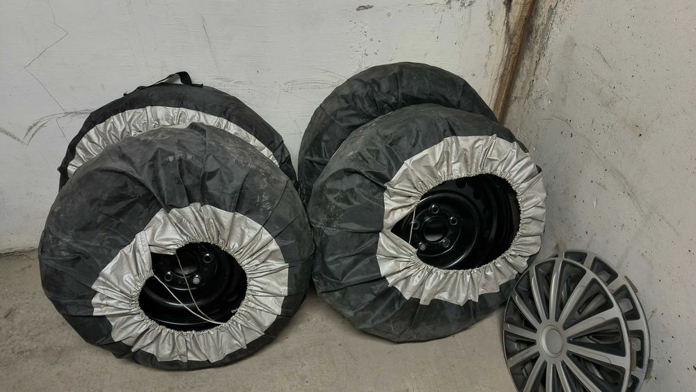Джанти 5×114.3, ЕT46, отвор-67.1 + зимни гуми 195/65/15, 15'' Hyundai