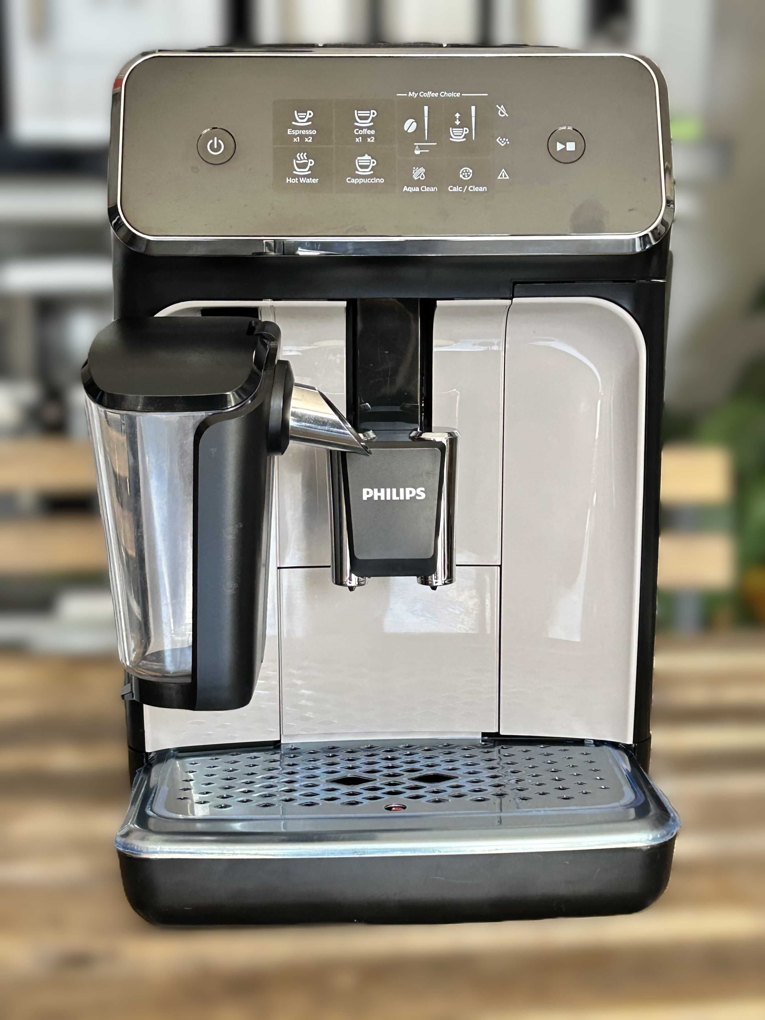 Кафемашина Philips Latte Go Серия 2200