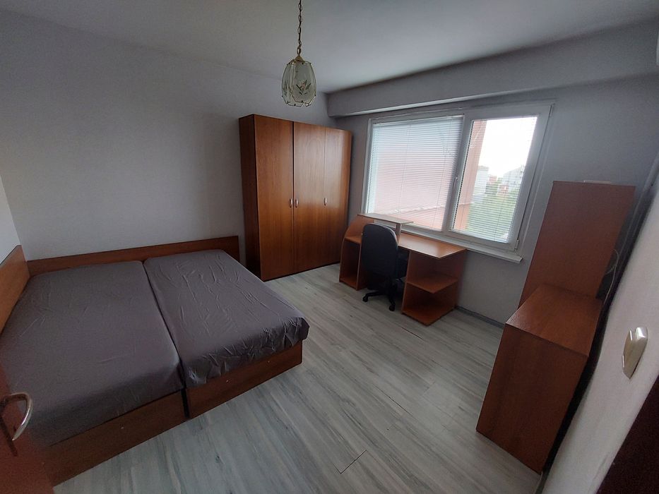 Дава се под наем Двустаен апартамент в Русе, Център - 70 кв.м за 229.5 € - Снимка #4