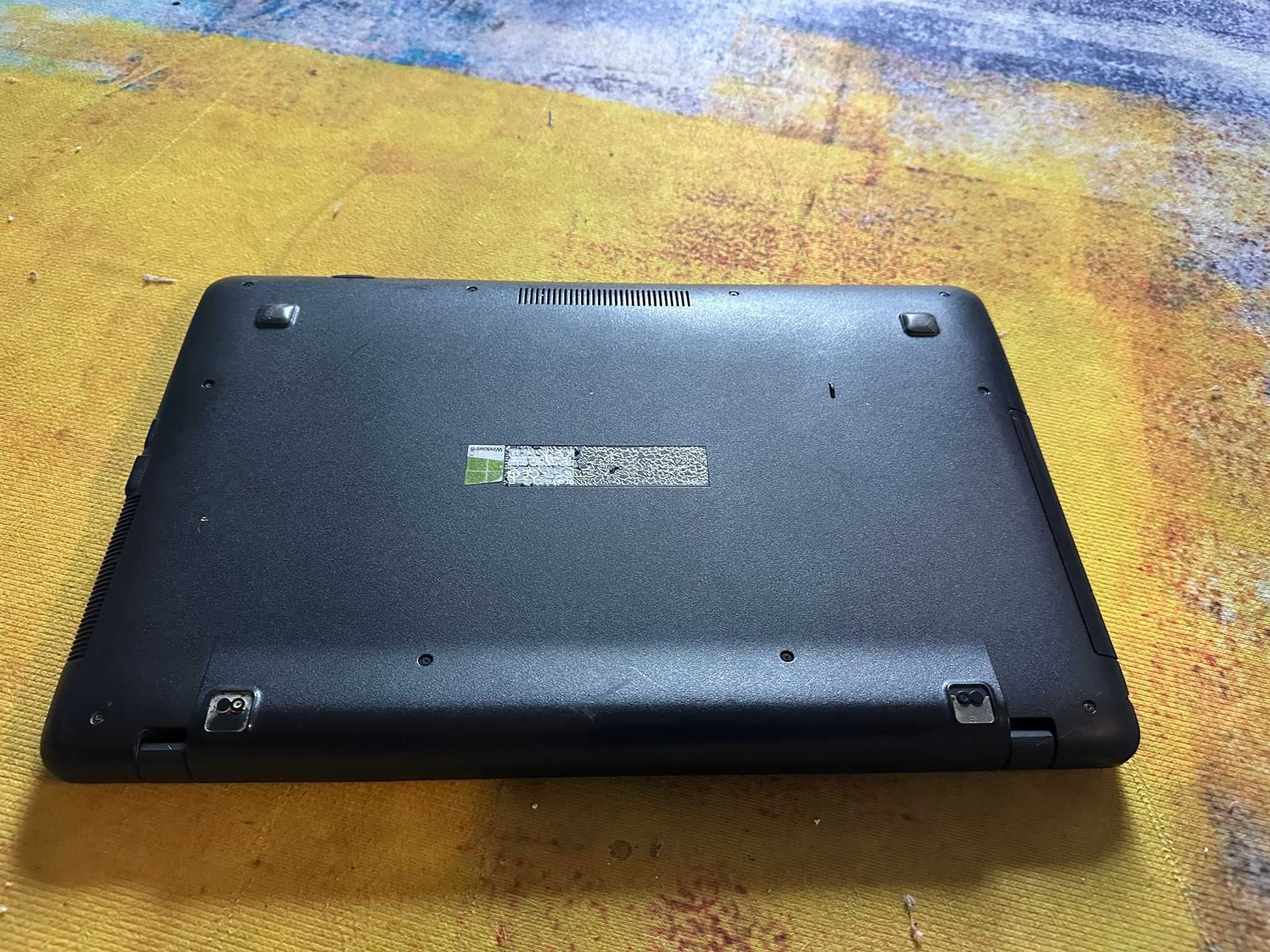 laptop asus x751, ecran mare 17, ram 8 gb, hdd 1tb