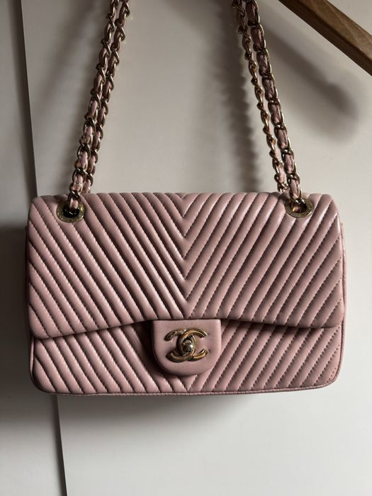 Чанта Chanel от агнешка кожа цвят пепел от рози