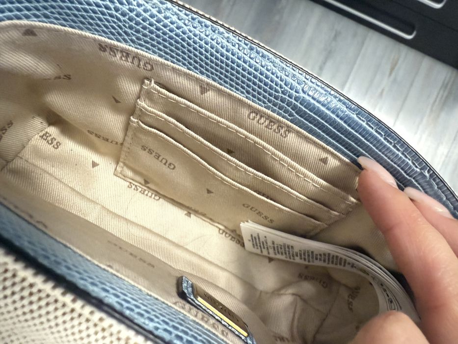 Оригинална синя чанта GUESS