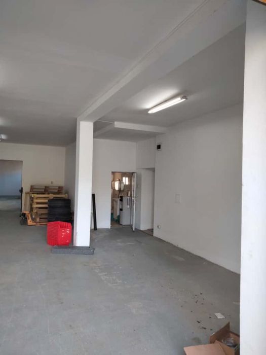 Inchiriez spatiu comercial pentru depozit, birouri, parcare