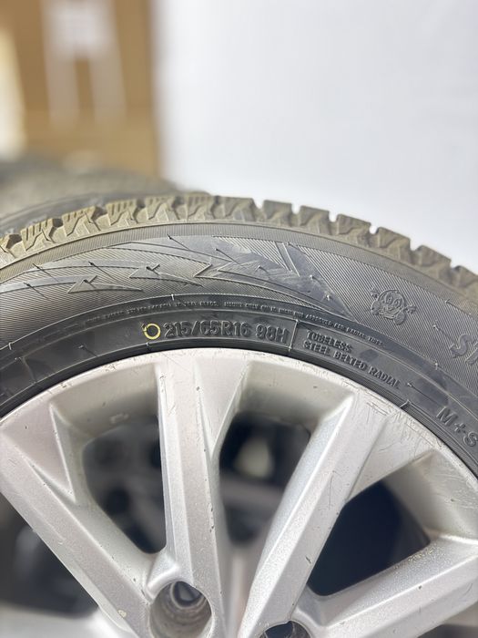Шыны зимние с дисками R 16